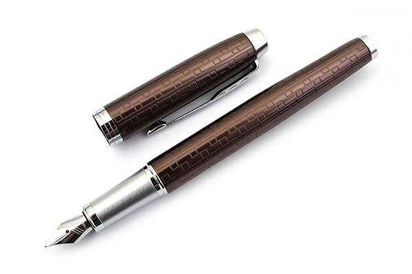 Browning ручка. Parker ручка перьевая im Premium Brown Shadow. Ручка Паркер коричневая с колпачком. Premium Fountain Pen. Что значит авторучка.