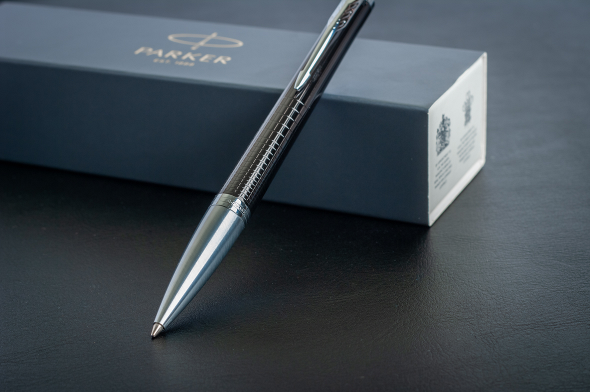 ручка parker urban premium ebony metal chiselled ct перо корп латунь 1931613. Parker urban premium matte black black. Parker urban - ebony metal. Parker urban premium. ручка parker 1931556 pearl.